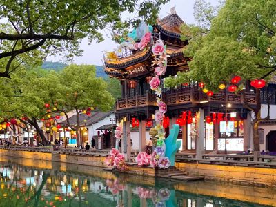 【煙火江南團聚食刻迎新春】浪漫烏鎮靈山小鎮拈花灣惠山古鎮圍爐煮茶文化交流考察5日(國航)