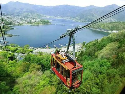 »Å¯è¡iªF¨Ê´I¤h¤sÆl¨®±s·µ³õOUTLET»´®È¹C5¤é¡j