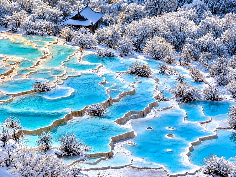 【冬戀九寨溝雪國瓦屋山】牟尼溝瀑布船遊樂山大佛黃龍溪古鎮文化交流考察8日(川航)